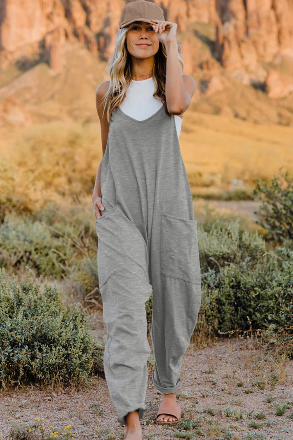 Sleeveless V-Neck Pocketed Jumpsuit