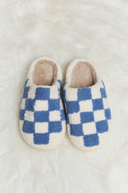 Checkered Print Plush Slippers