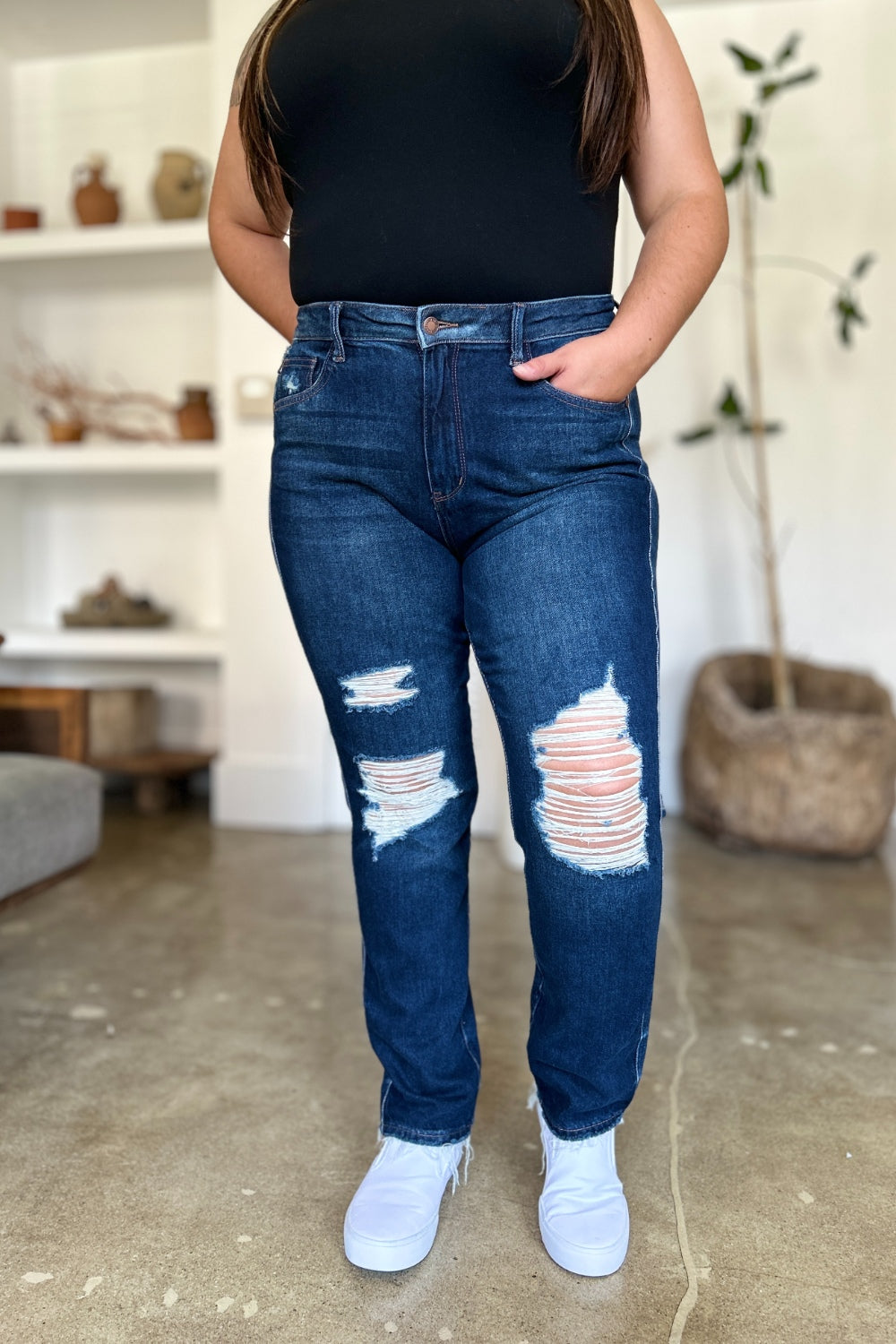 Judy Blue Rigid Magic Heavy Destroy Straight Jeans