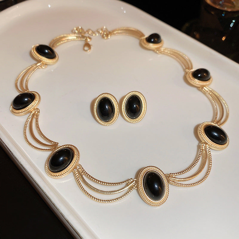 Oval Gemstone Necklace